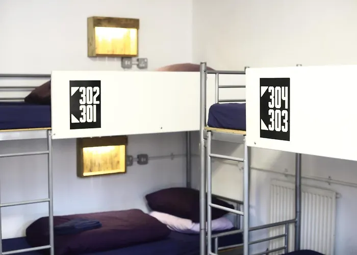 Dormitory Room Mixed