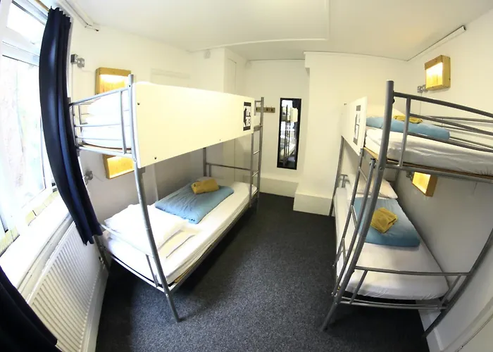 Dormitory Room Mixed